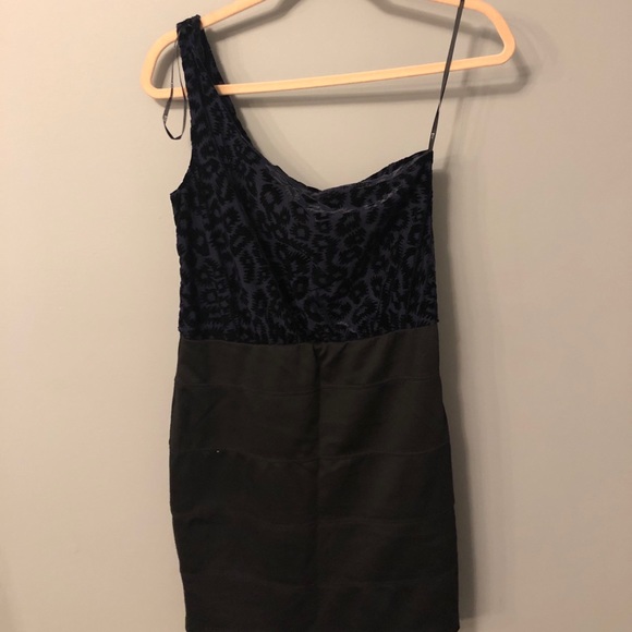 F21 One Shoulder Dress - Picture 1 of 3